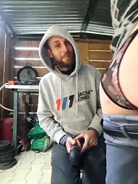 OnnaaH webcam model stream image