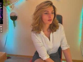 monikate_ webcam model stream image