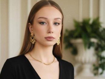 EmaGurrad webcam livejasmin model stream image