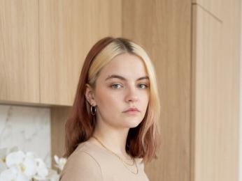 RinaWilliams webcam livejasmin model stream image