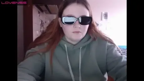 Light_Luna webcam model stream image