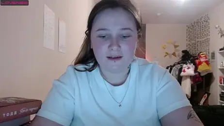 Light_Luna webcam model stream image