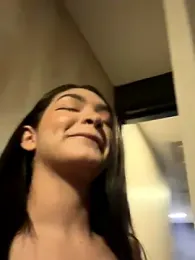 jenn_fit webcam model stream image