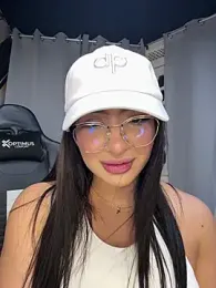 jenn_fit webcam model stream image