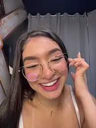 jenn_fit webcam model stream image