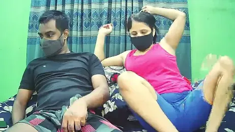 Younger_Couples webcam model stream image