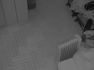 voyeurcam-julmodels-bed-7 webcam model stream image