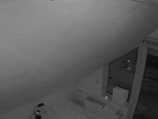 voyeurcam-julmodels-bed-7 webcam model stream image