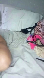 Ninadirty webcam model stream image