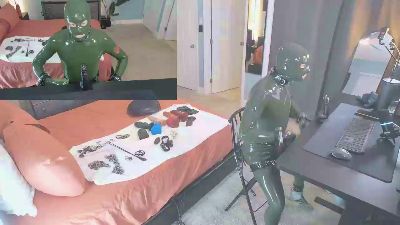 Tightlyrubberd webcam model stream image