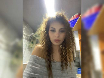 Vik-98 webcam bongacams model stream image