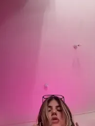 LilaMason webcam model stream image