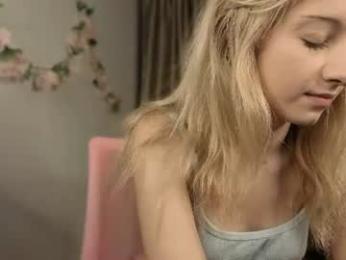 lonadevelle webcam model stream image