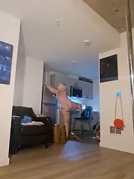 RaisingDaisy webcam model stream image