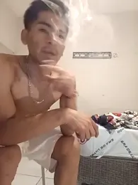 LeonRoots webcam model stream image