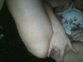 Rominnaa webcam model stream image