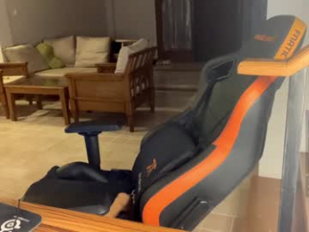 babiej_ webcam model stream image