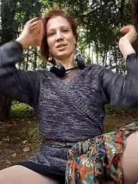 Exhibitionsplit webcam model stream image