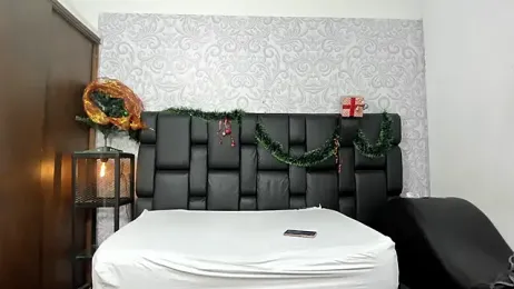 JohanaAndMiller webcam model stream image