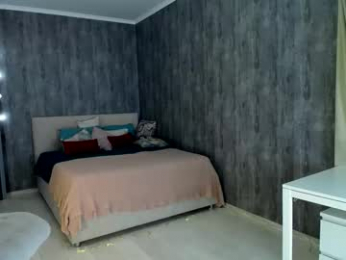 _eva_001 webcam model stream image