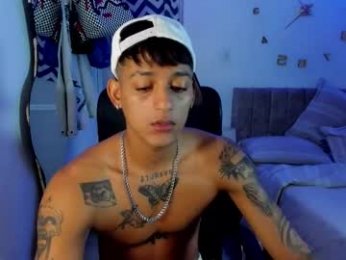 slim_master12 webcam model stream image