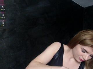 Celine Mayers webcam model stream image