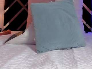 giselle-joness1 webcam model stream image