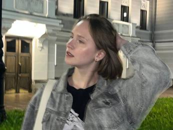 KrissyJn webcam model stream image