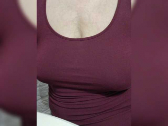 Tata42 webcam model stream image