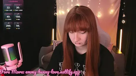 EmmyBunny webcam model stream image