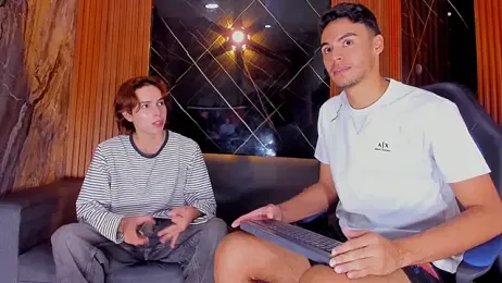 liam_genner_ webcam model stream image