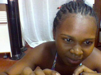 arline52 webcam model stream image