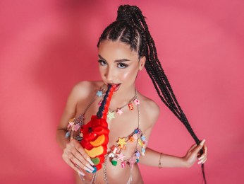 Olivia webcam livejasmin model stream image