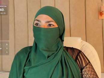 naylaa- webcam model stream image