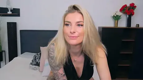 Lia_Benini webcam model stream image