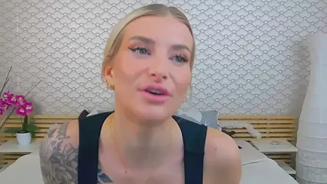 Lia_Benini webcam model stream image