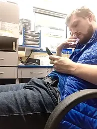 yurii_magic webcam model stream image