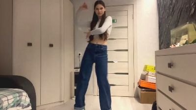 VasilikiClovis webcam model stream image