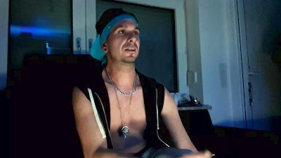 BadHeDirtyShe webcam model stream image