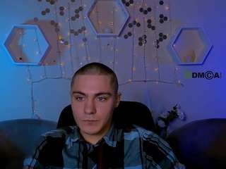 thomas-crow webcam model stream image