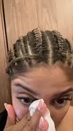 hannachris- webcam model stream image