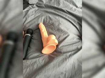 Life-is-sex webcam bongacams model stream image