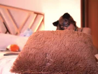 _andyy__ webcam model stream image