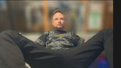 Famous1tad webcam model stream image