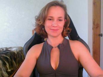 CristaQ webcam model stream image