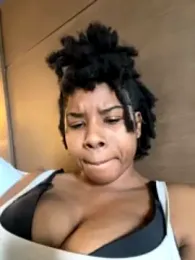 feistyariess webcam model stream image