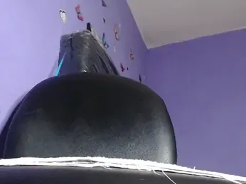 brunettehot77 webcam model stream image