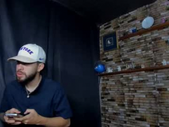 mia_and_vincentt webcam model stream image