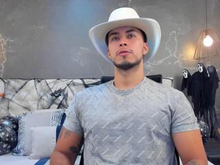 Brandon Flex webcam flirt4free model stream image