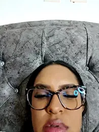 nashiira_ webcam model stream image